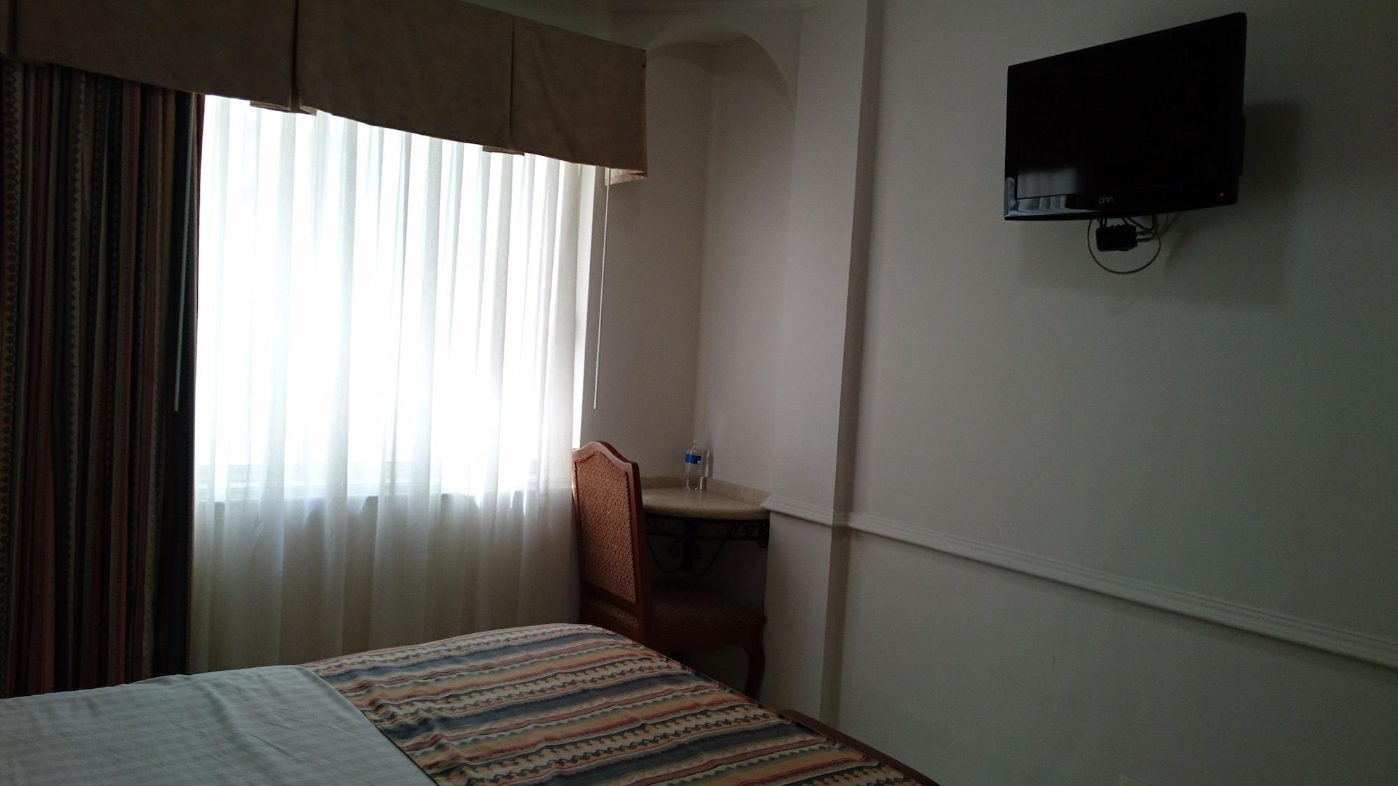 Отель Savoy Express Торреон Экстерьер фото