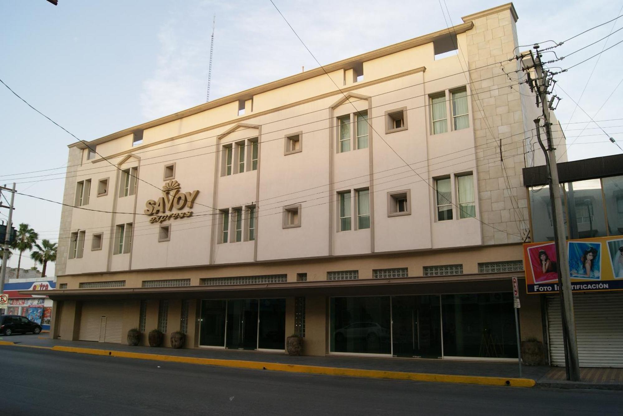 Отель Savoy Express Торреон Экстерьер фото